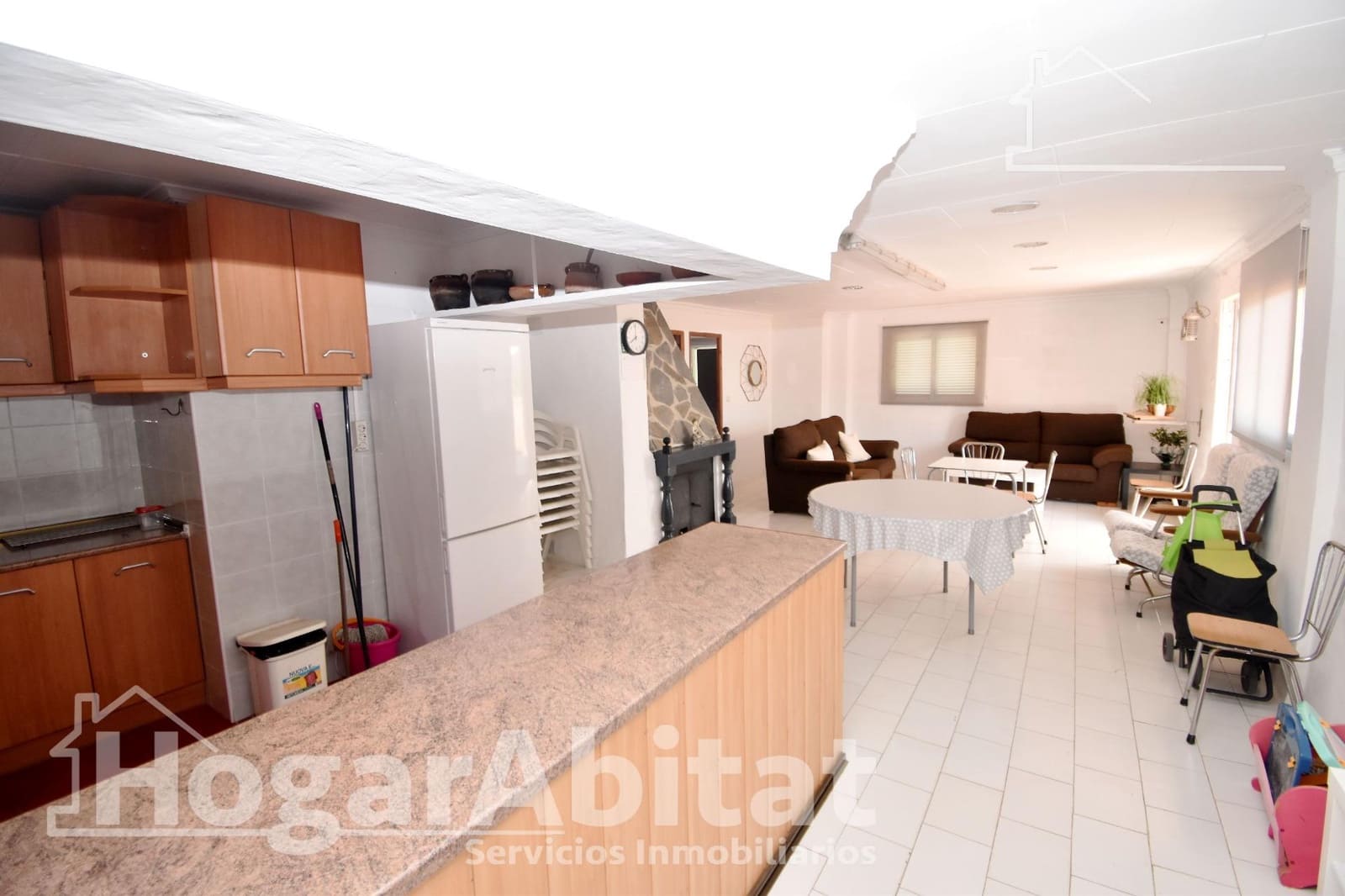 4 bedroom Villa for sale in Carlet with pool garage - € 125,000 (Ref: 9938266)