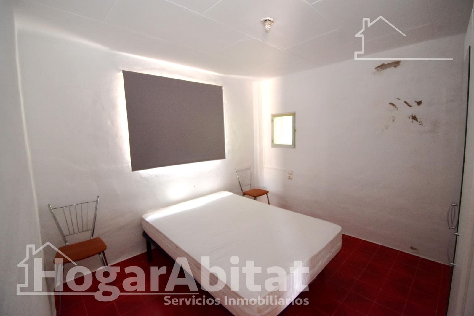 4 bedroom Villa for sale in Carlet with pool garage - € 125,000 (Ref: 9938266)