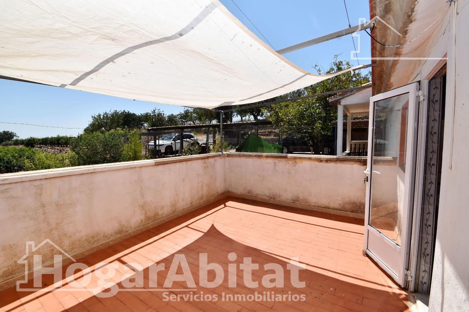 4 bedroom Villa for sale in Carlet with pool garage - € 125,000 (Ref: 9938266)