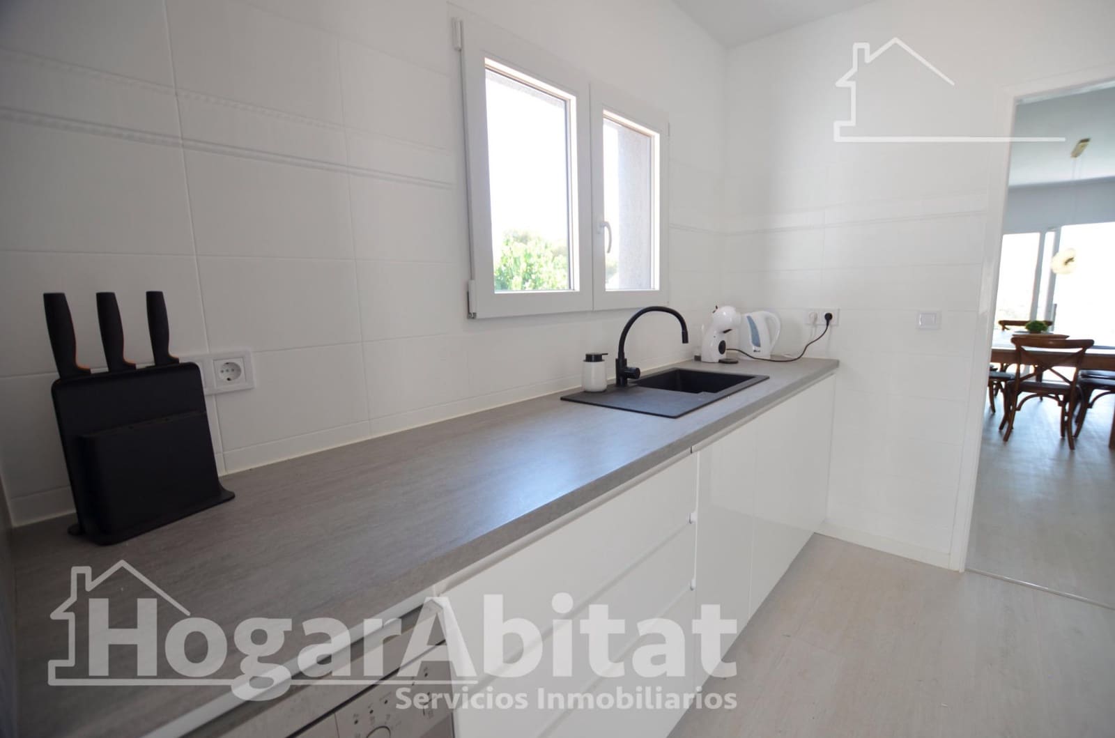 5 bedroom Villa for sale in Calpe / Calp with pool garage - € 719,000 (Ref: 9942567)