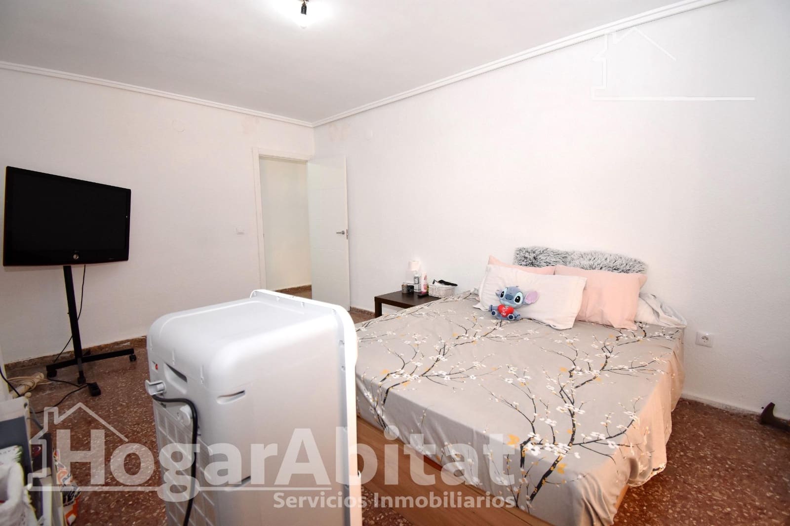 4 bedroom Flat for sale in Alaquas - € 220,000 (Ref: 9942579)