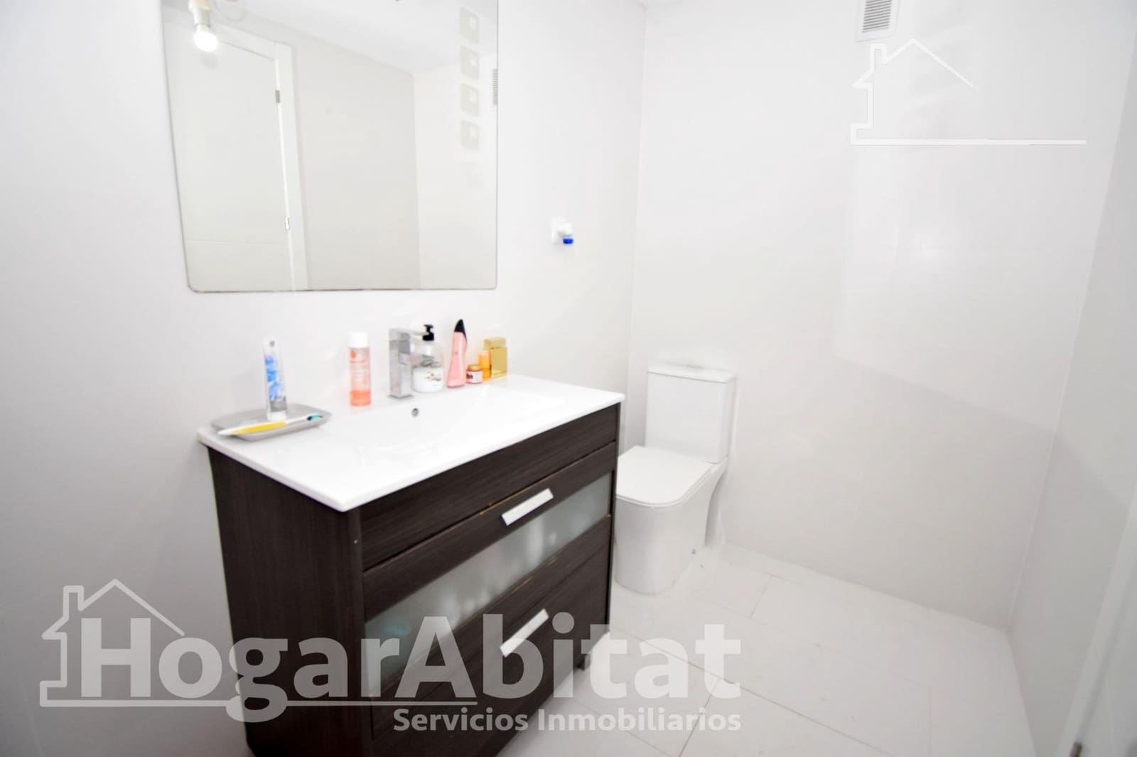 4 bedroom Flat for sale in Alaquas - € 220,000 (Ref: 9942579)