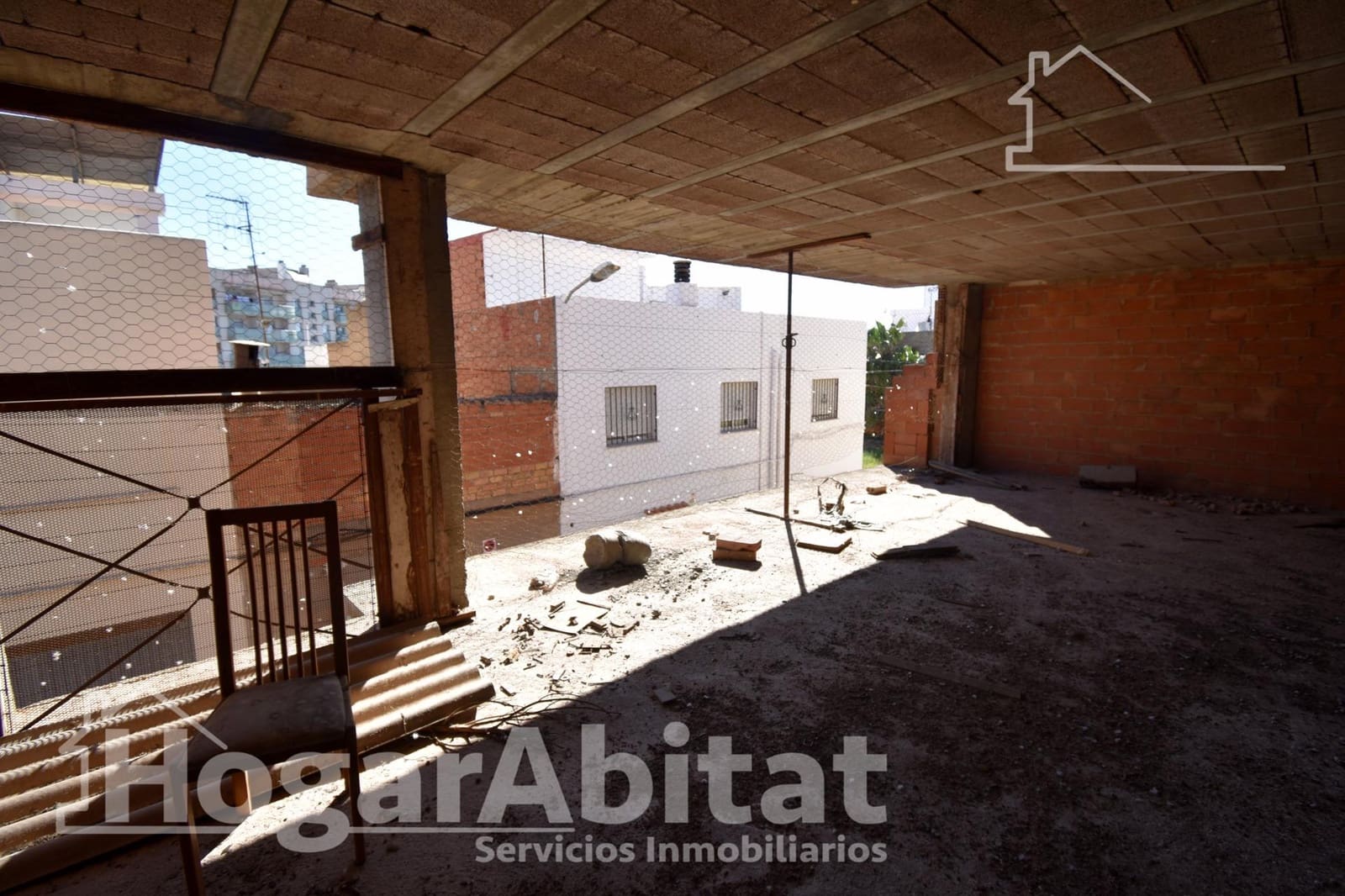 Hus til salgs i Almassora / Almazora - € 99 000 (Ref: 9942583)