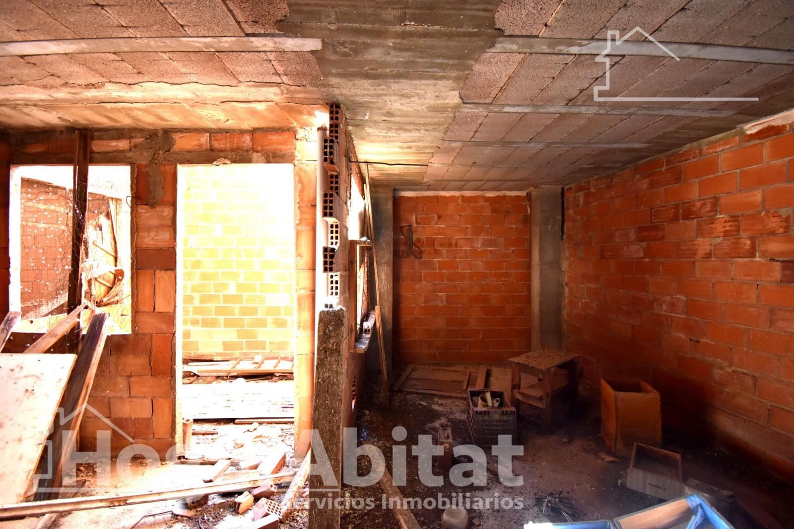 Hus til salgs i Almassora / Almazora - € 99 000 (Ref: 9942583)