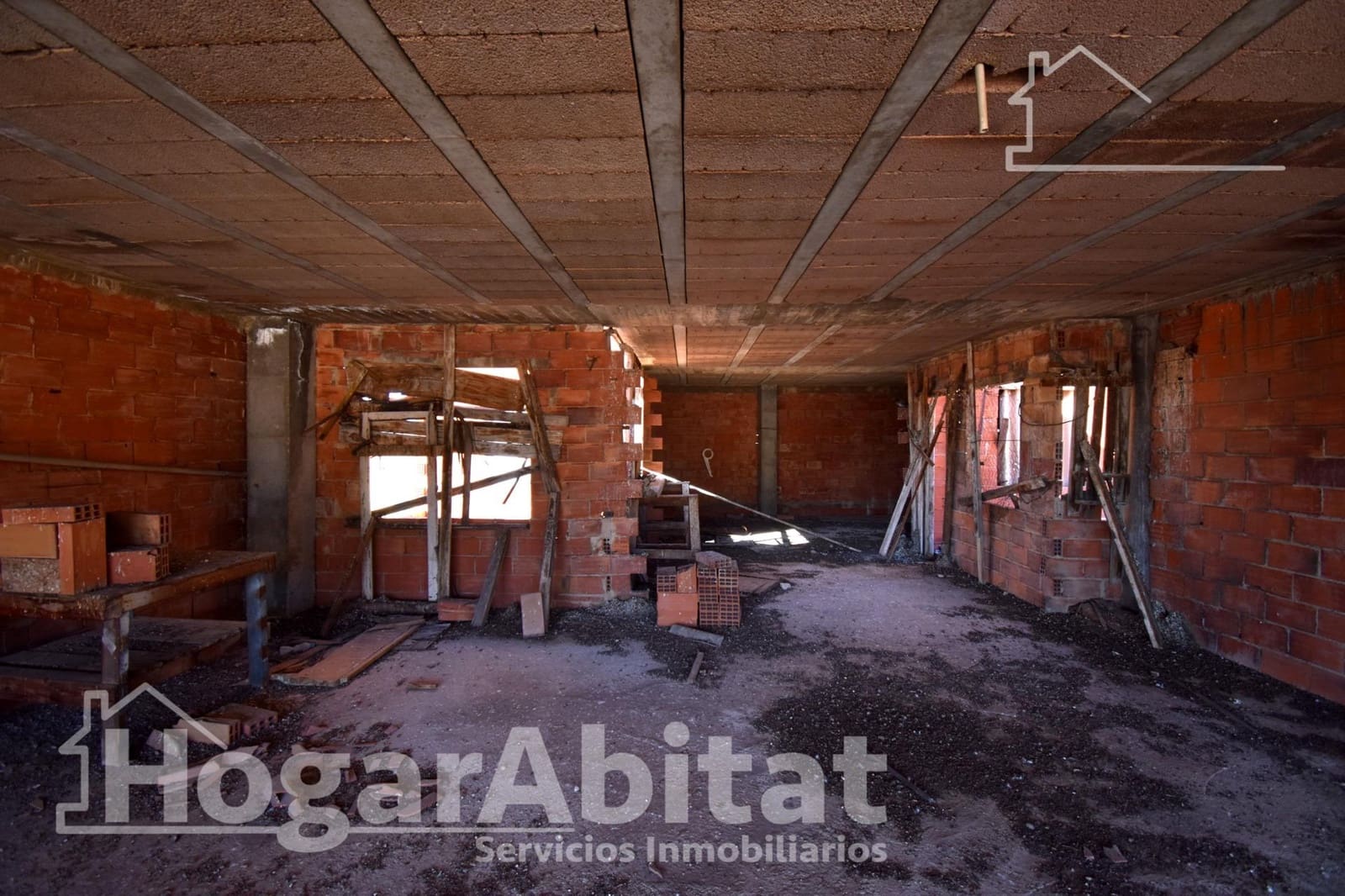 Hus til salgs i Almassora / Almazora - € 99 000 (Ref: 9942583)
