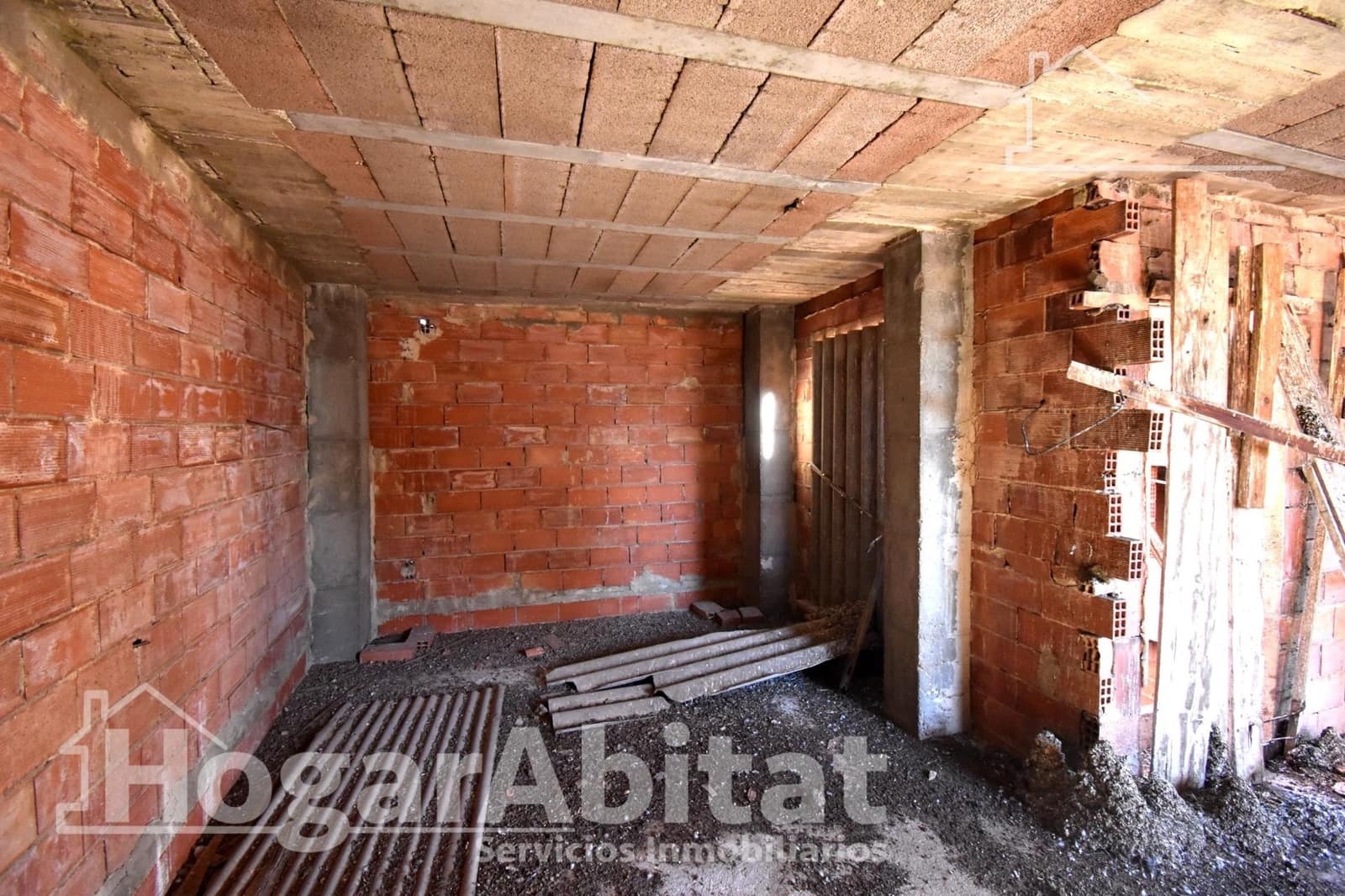 Hus til salgs i Almassora / Almazora - € 99 000 (Ref: 9942583)