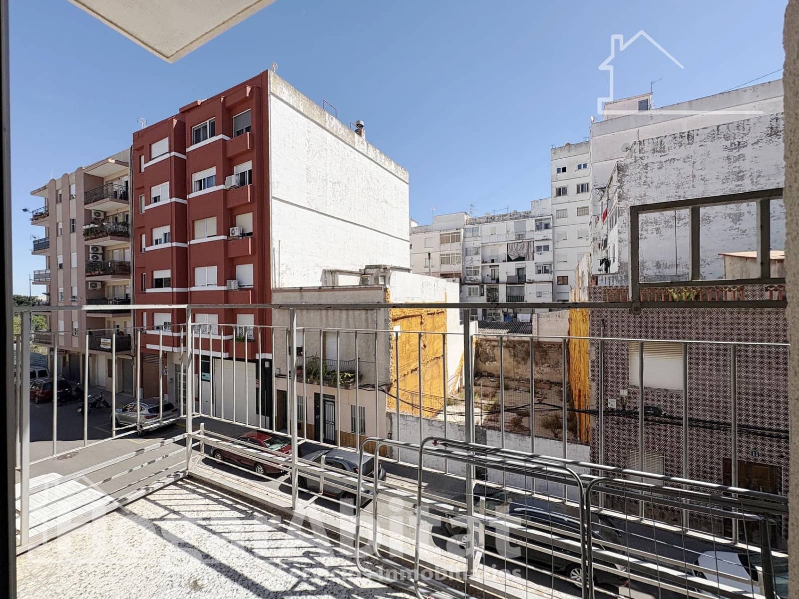 3 soverom Leilighet til salgs i Gandia - € 85 000 (Ref: 9945767)