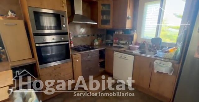 6 Zimmer Villa zu verkaufen in Chiva mit Pool Garage - 450.000 € (Ref: 9945769)