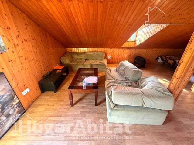 6 Zimmer Villa zu verkaufen in Chiva mit Pool Garage - 450.000 € (Ref: 9945769)