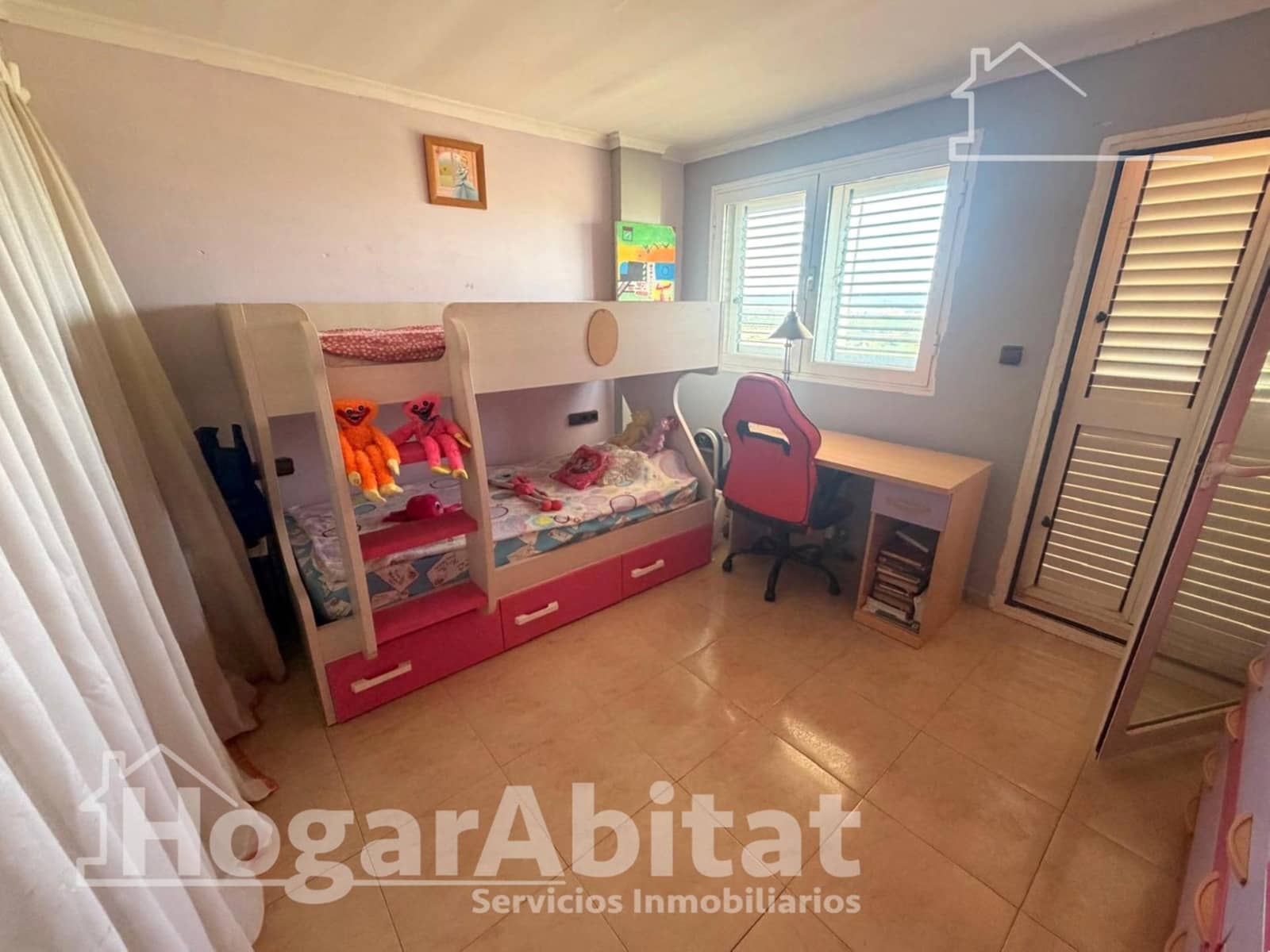 6 Zimmer Villa zu verkaufen in Chiva mit Pool Garage - 450.000 € (Ref: 9945769)
