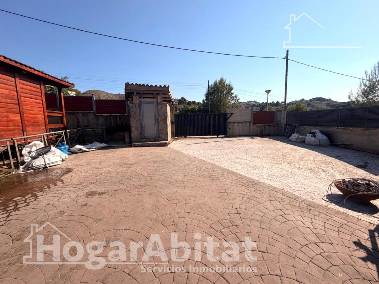 6 Zimmer Villa zu verkaufen in Chiva mit Pool Garage - 450.000 € (Ref: 9945769)
