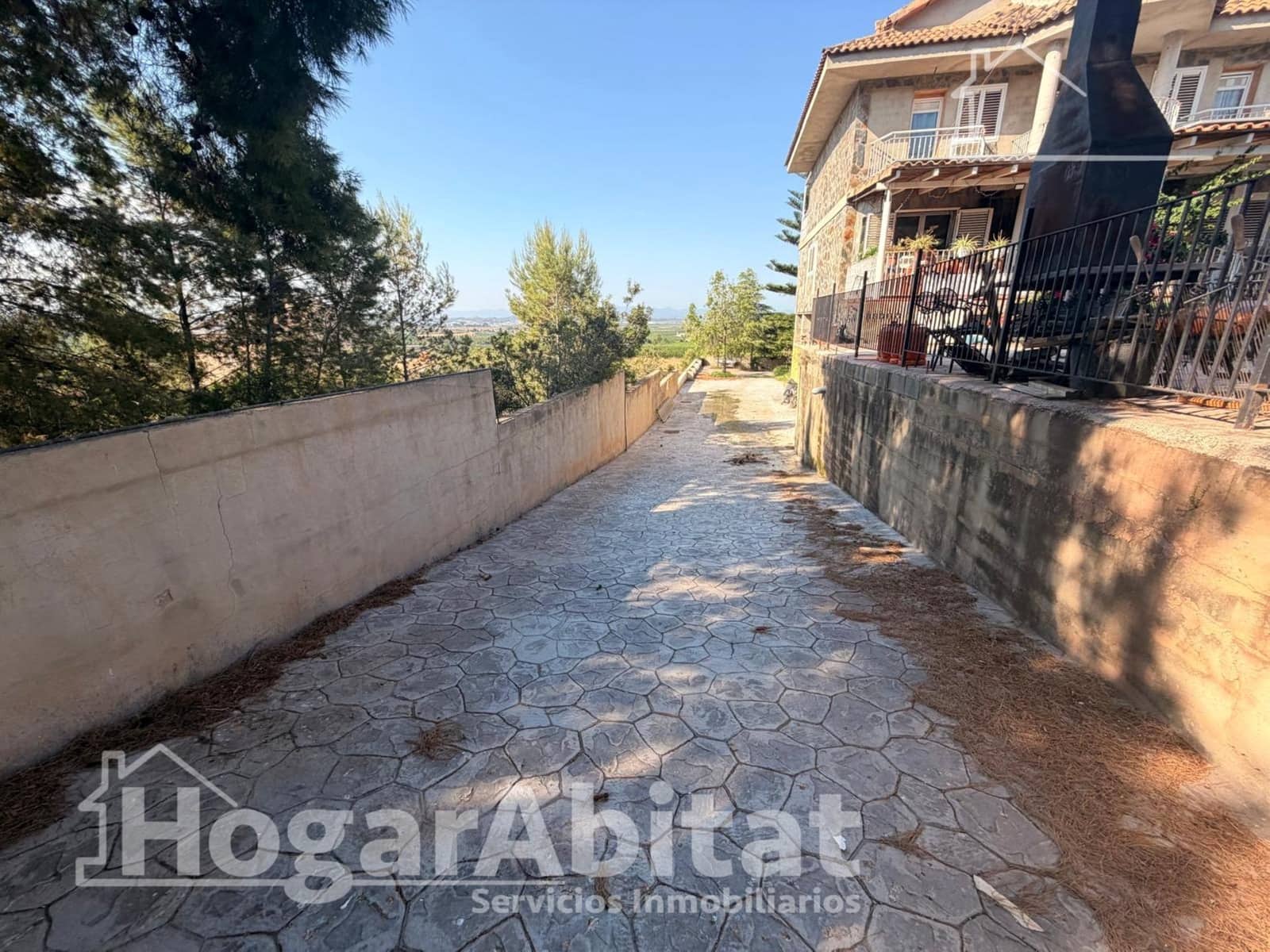 6 Zimmer Villa zu verkaufen in Chiva mit Pool Garage - 450.000 € (Ref: 9945769)