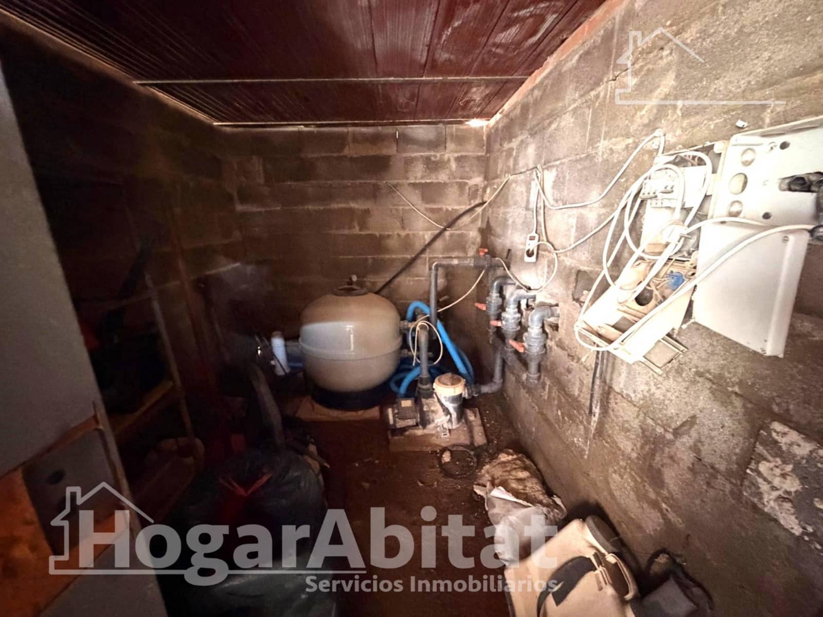 6 Zimmer Villa zu verkaufen in Chiva mit Pool Garage - 450.000 € (Ref: 9945769)