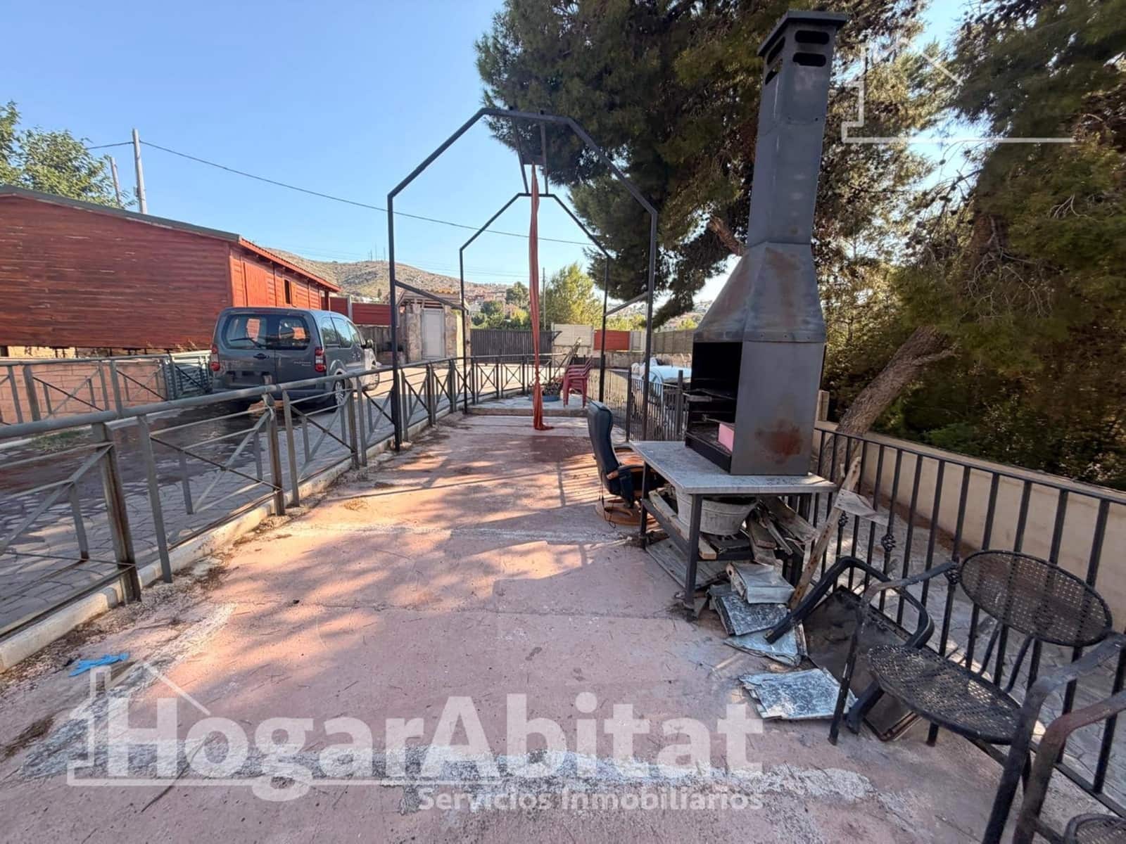 6 Zimmer Villa zu verkaufen in Chiva mit Pool Garage - 450.000 € (Ref: 9945769)