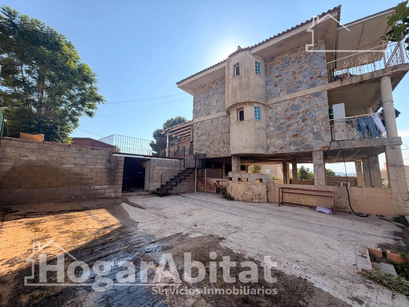 6 Zimmer Villa zu verkaufen in Chiva mit Pool Garage - 450.000 € (Ref: 9945769)