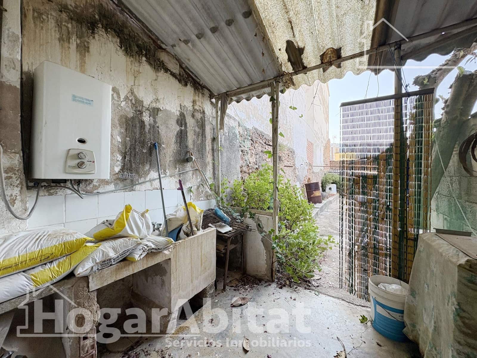 5 soveværelse Byhus til salg i Tavernes de la Valldigna - € 85.000 (Ref: 9949854)