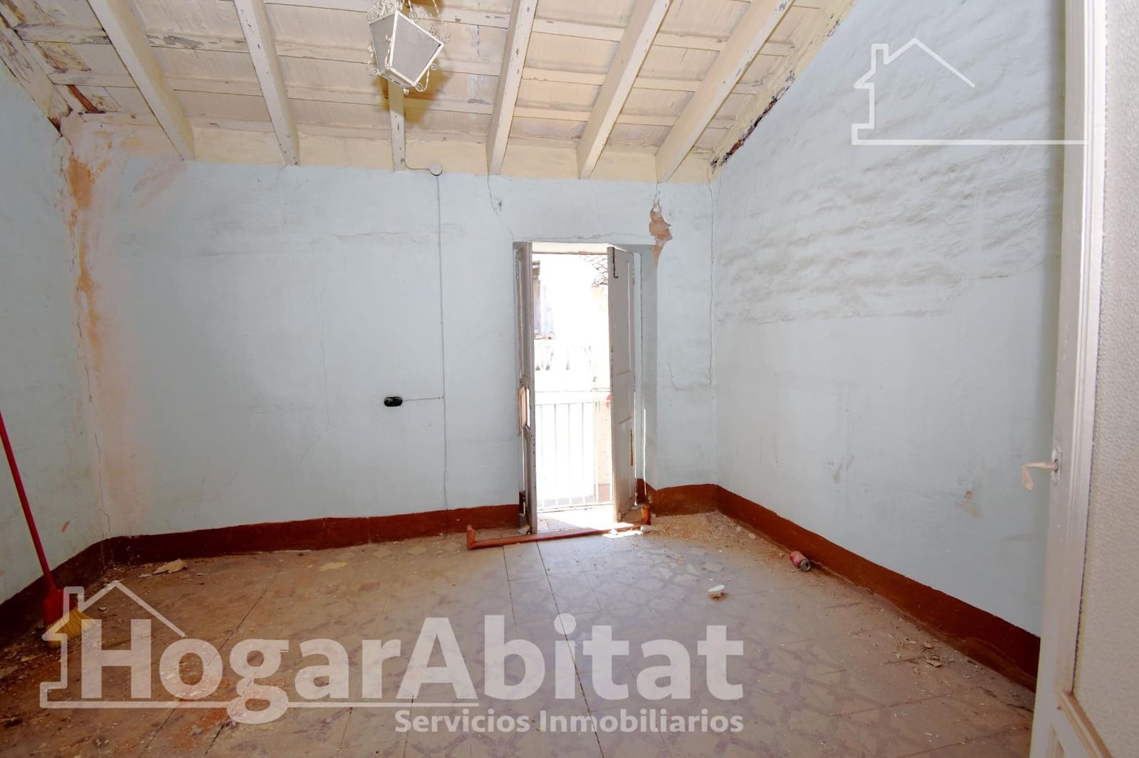 2 bedroom Townhouse for sale in Catarroja - € 80,000 (Ref: 9952692)