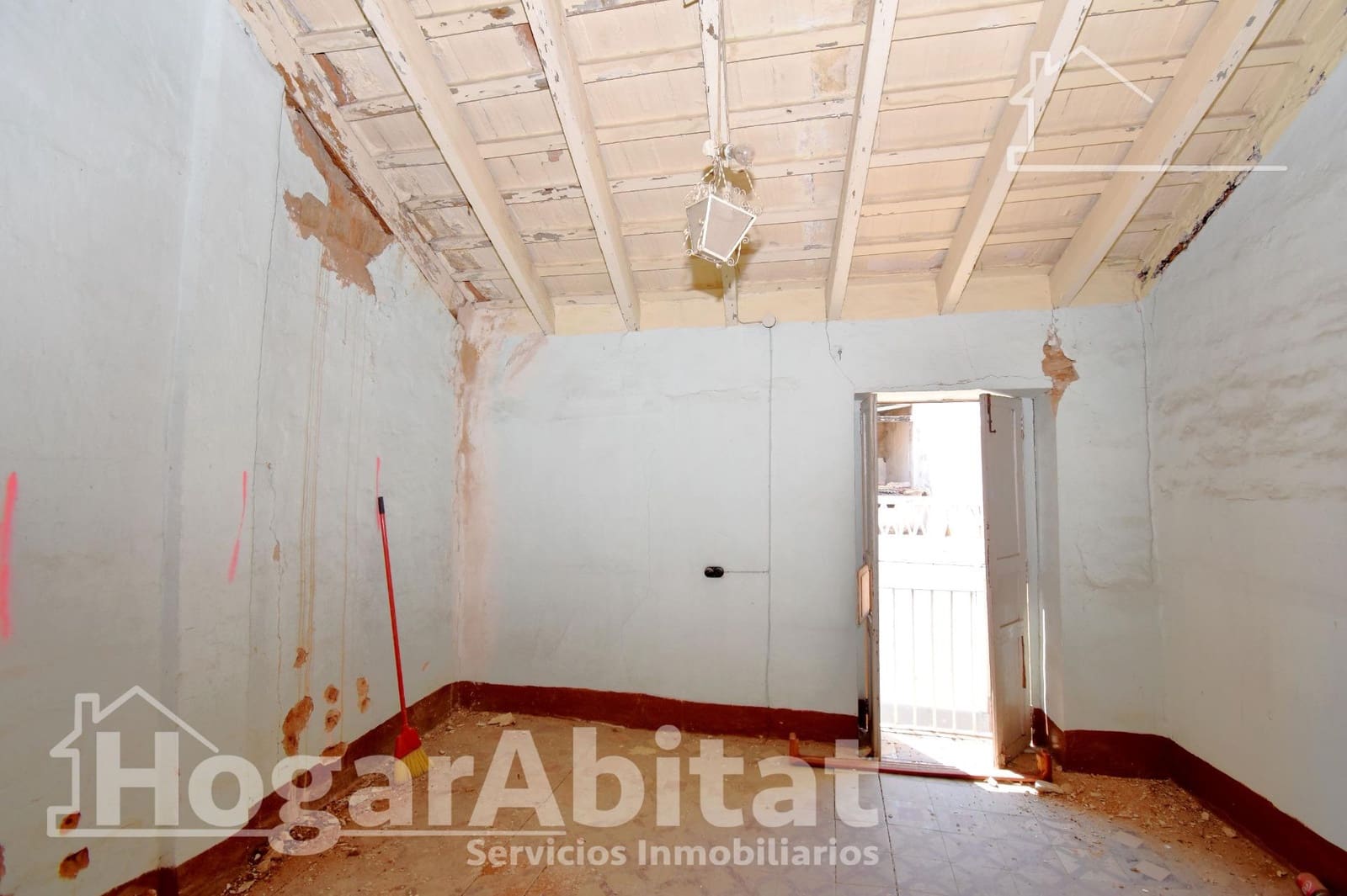 2 bedroom Townhouse for sale in Catarroja - € 80,000 (Ref: 9952692)