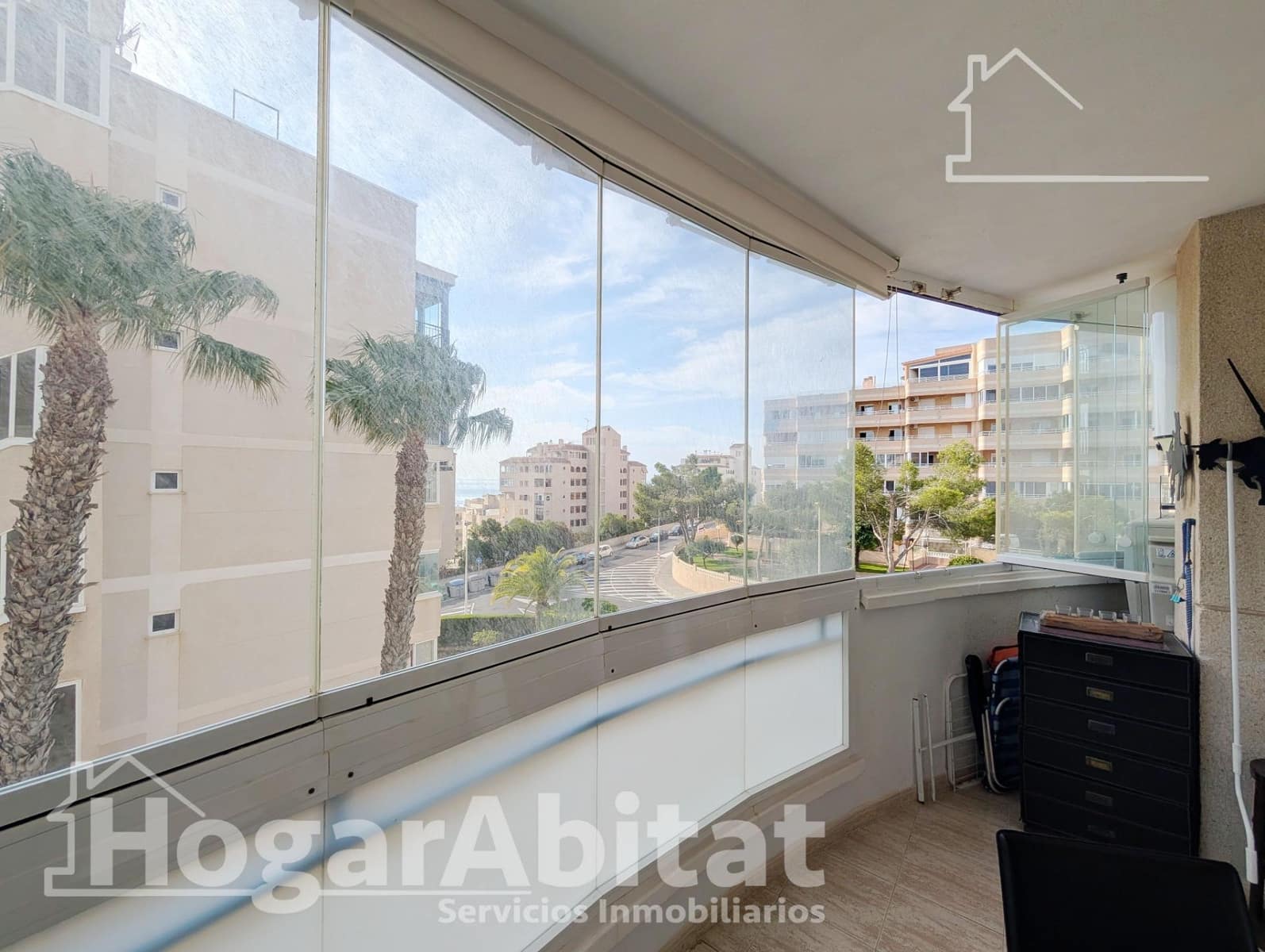 3 soveværelse Lejlighed til salg i Arenales del Sol med swimmingpool - € 283.000 (Ref: 9954270)