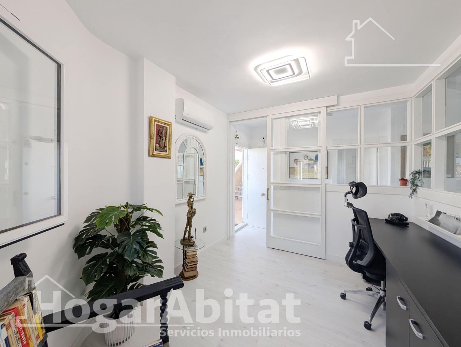 3 soveværelse Lejlighed til salg i Arenales del Sol med swimmingpool - € 283.000 (Ref: 9954270)