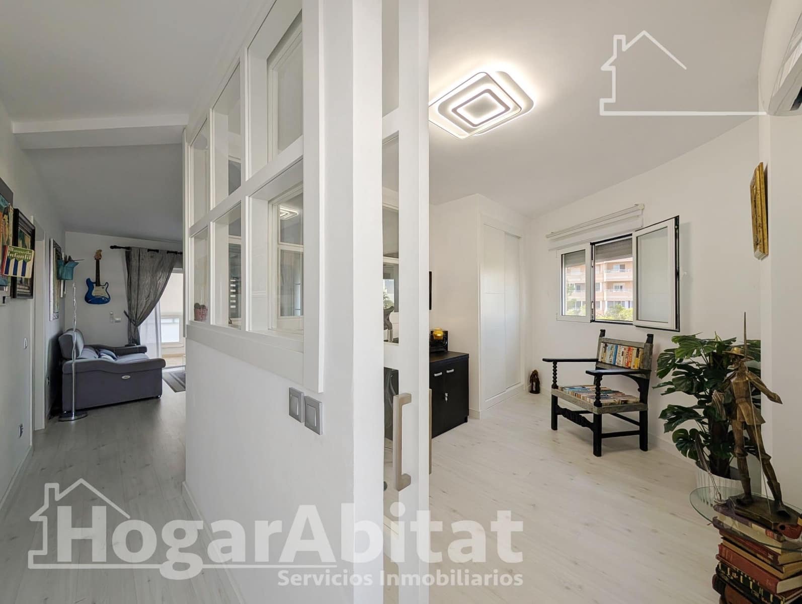 3 soveværelse Lejlighed til salg i Arenales del Sol med swimmingpool - € 283.000 (Ref: 9954270)