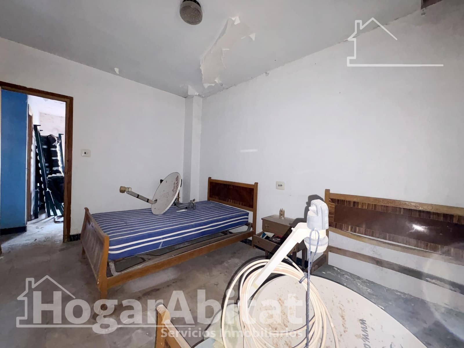 5 bedroom Townhouse for sale in Tavernes de la Valldigna - € 85,000 (Ref: 9954276)