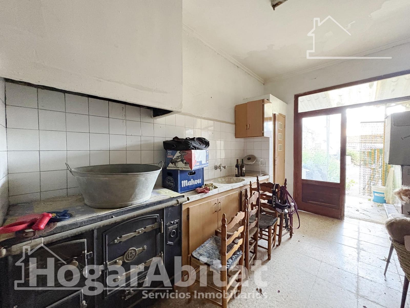 5 bedroom Townhouse for sale in Tavernes de la Valldigna - € 85,000 (Ref: 9954276)