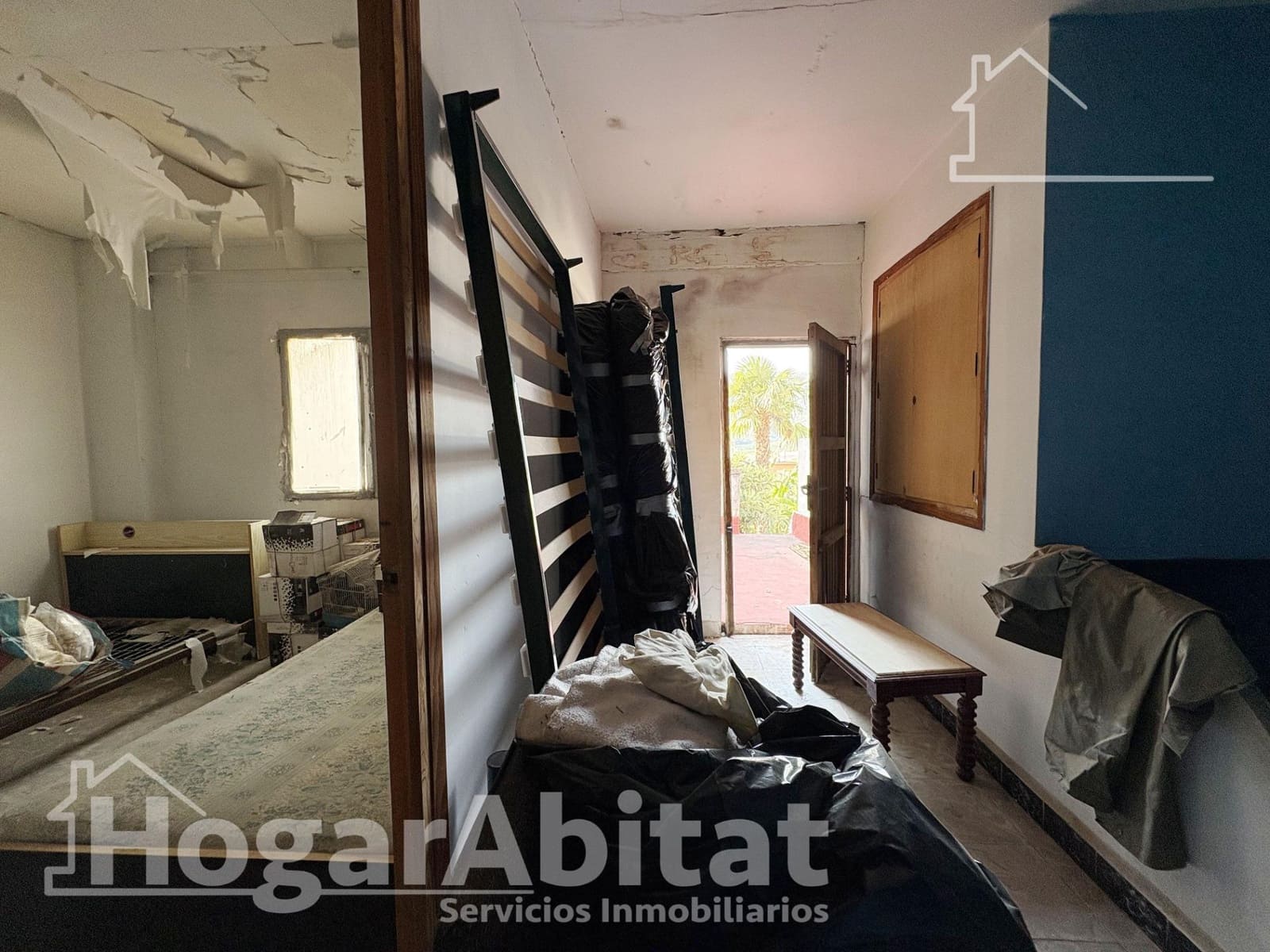5 bedroom Townhouse for sale in Tavernes de la Valldigna - € 85,000 (Ref: 9954276)