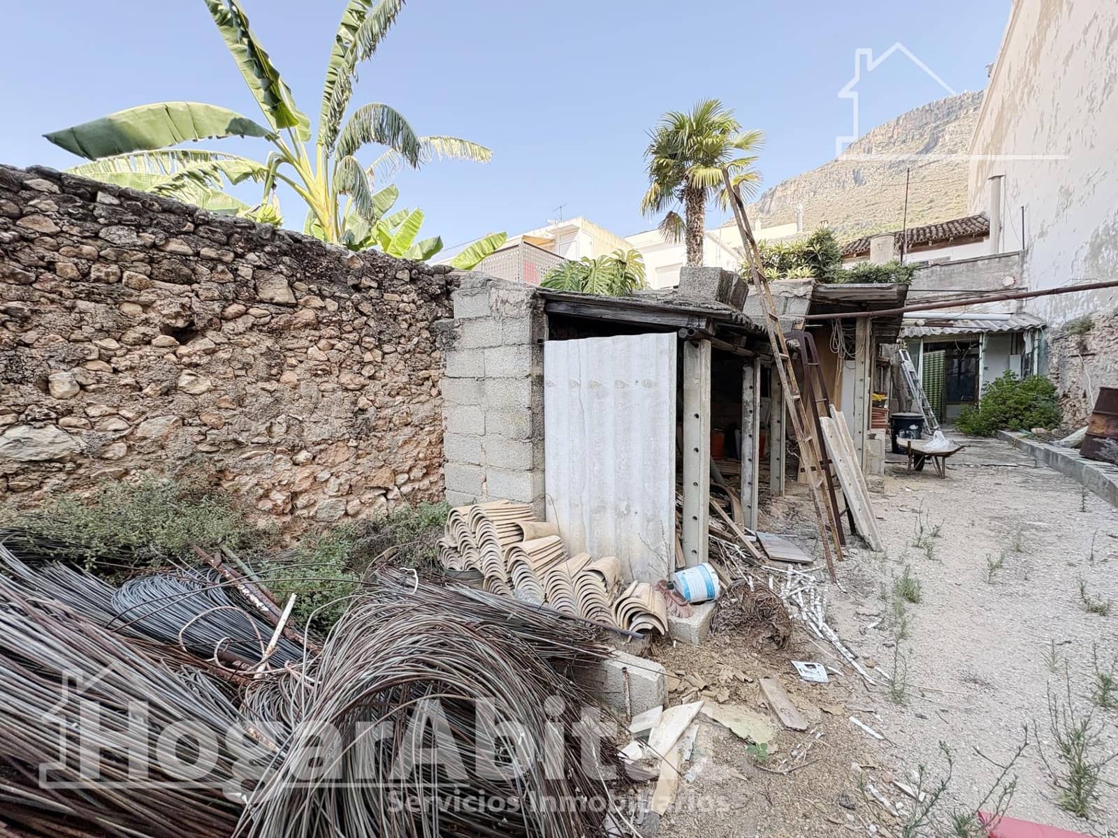 5 bedroom Townhouse for sale in Tavernes de la Valldigna - € 85,000 (Ref: 9954276)