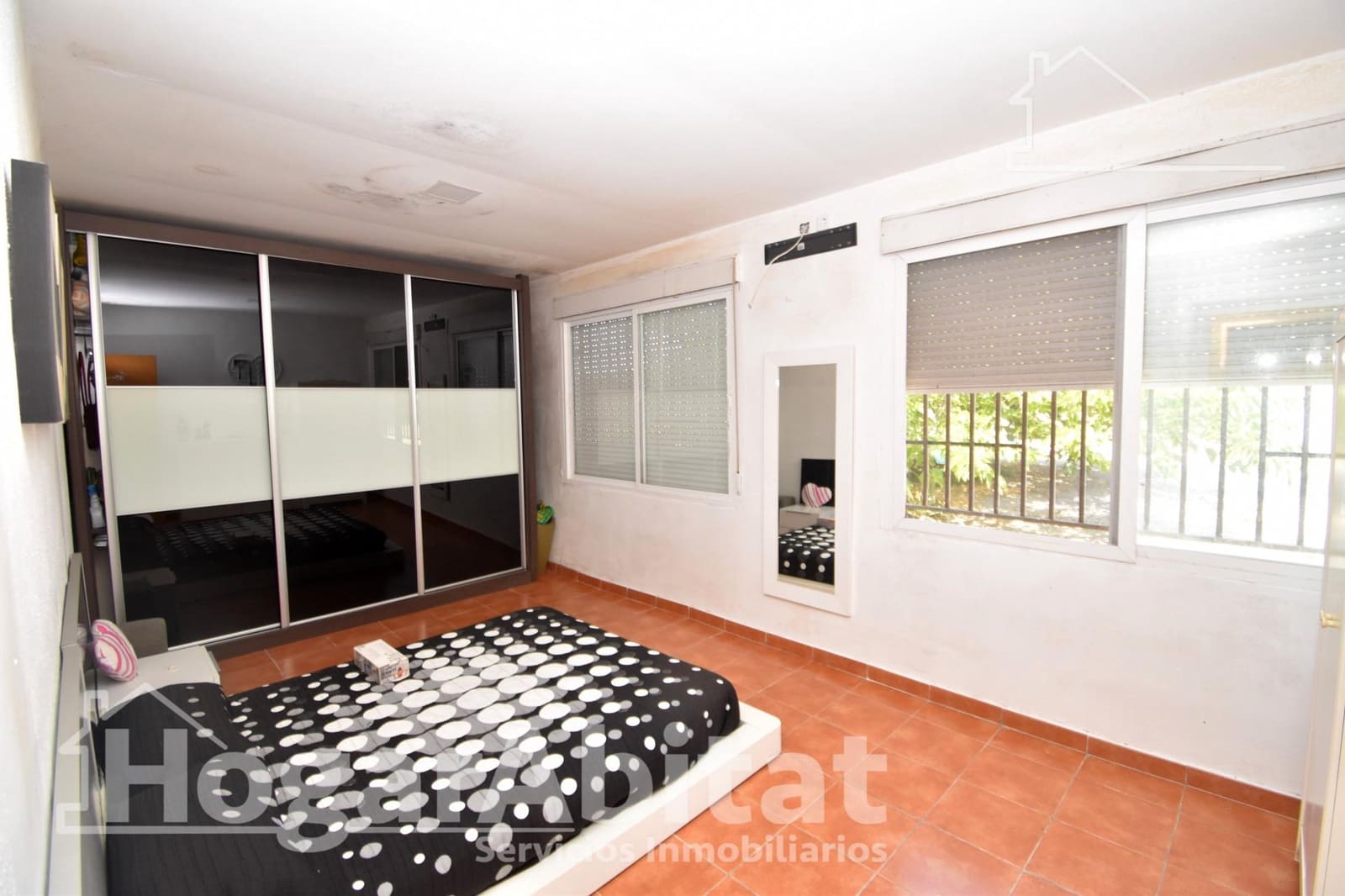3 bedroom Villa for sale in Sueca with pool garage - € 150,000 (Ref: 9958026)