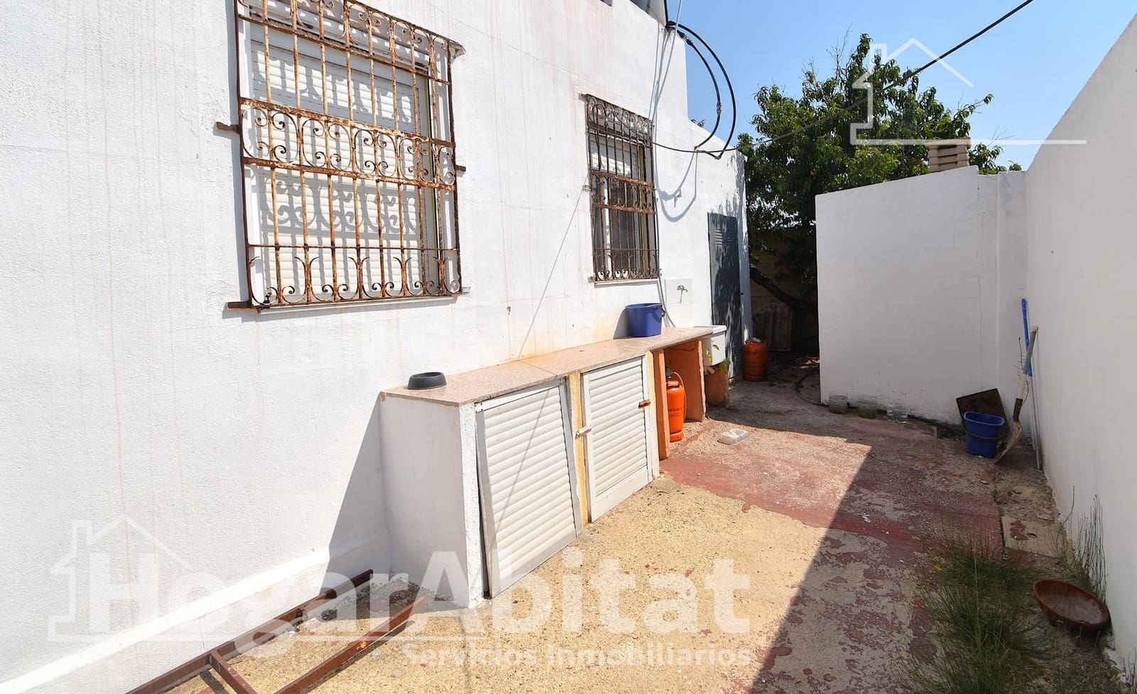 3 bedroom Villa for sale in Sueca with pool garage - € 150,000 (Ref: 9958026)
