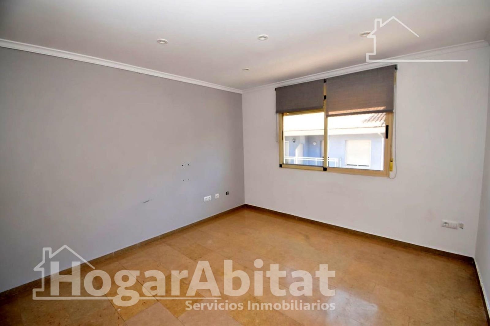 Piso de 3 habitaciones en Llaurí en venta - 115.000 € (Ref: 9958035)