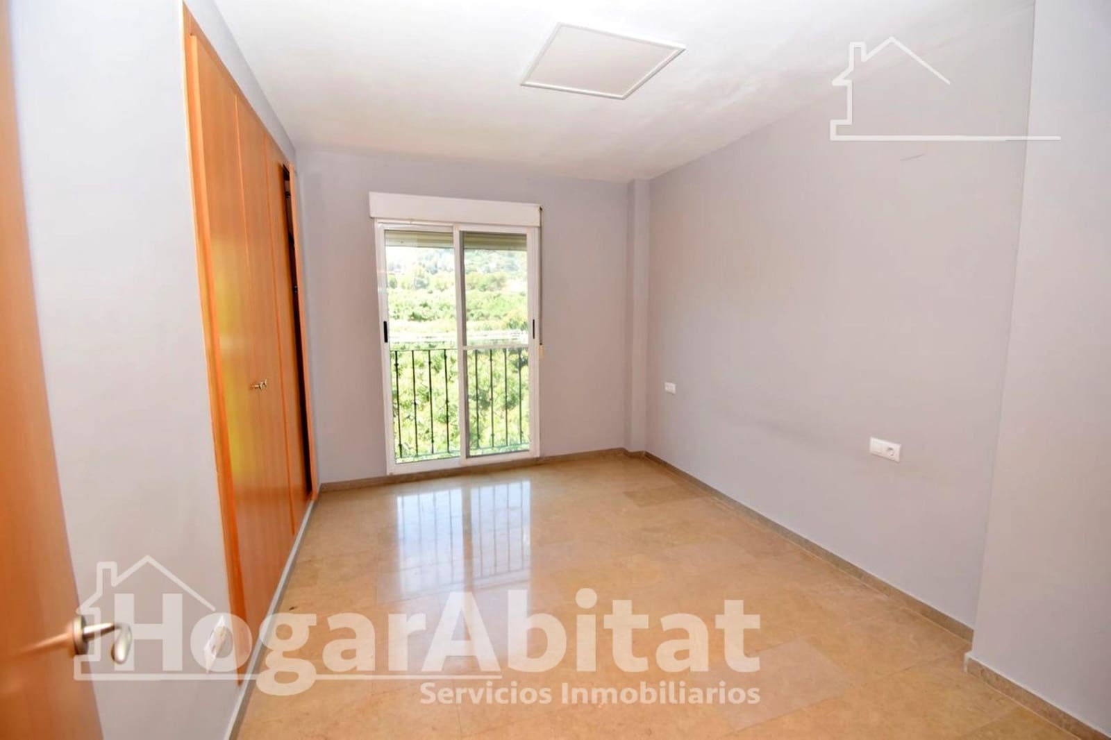 Piso de 3 habitaciones en Llaurí en venta - 115.000 € (Ref: 9958035)