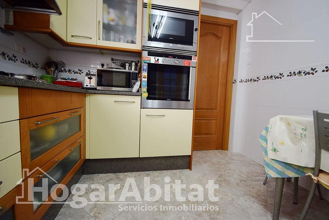 4 soveværelse Lejlighed til salg i Castello de la Plana med garage - € 210.000 (Ref: 9959830)