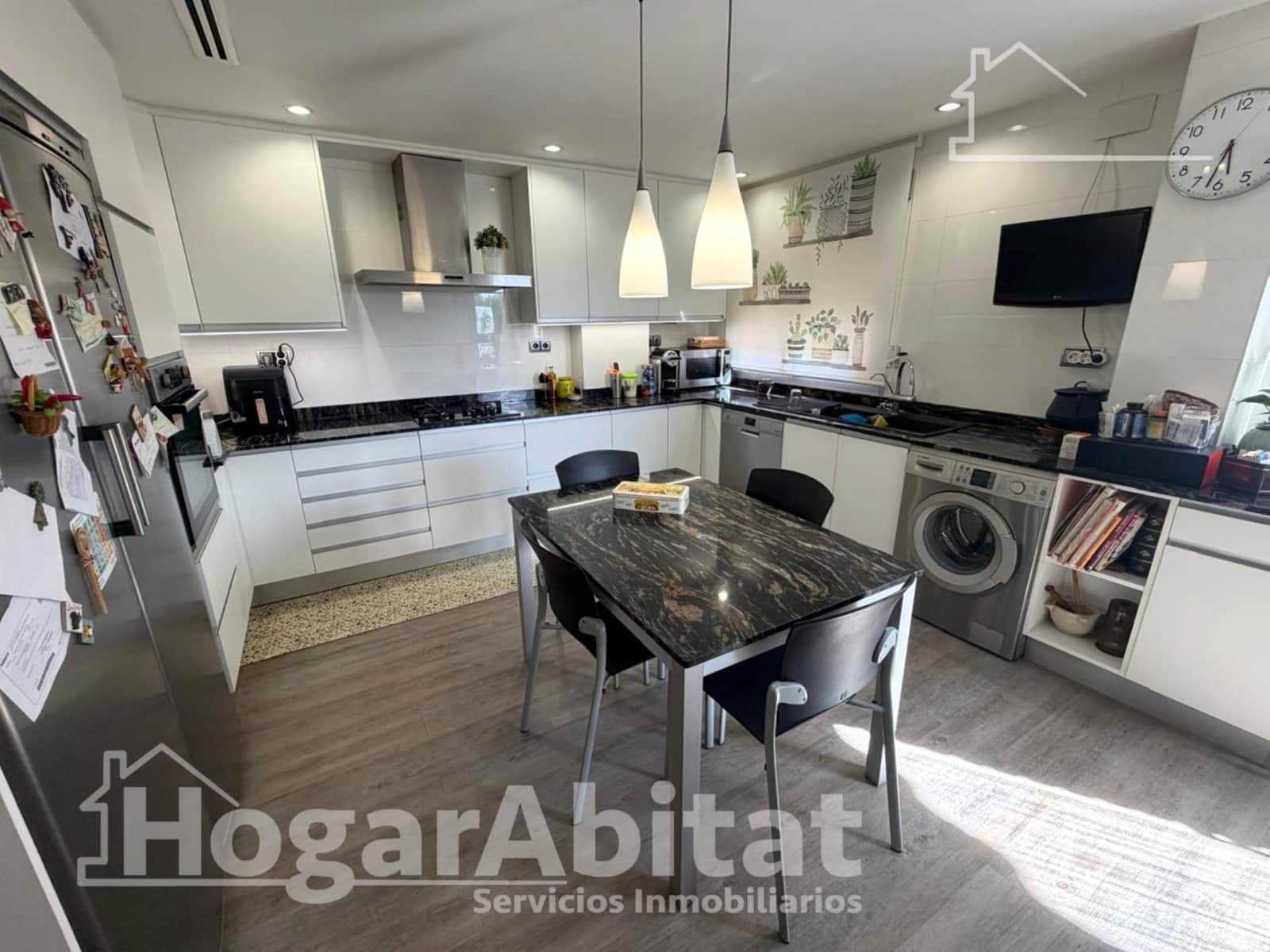 4 slaapkamer Flat te koop in Valencia stad met garage - € 500.000 (Ref: 9962756)