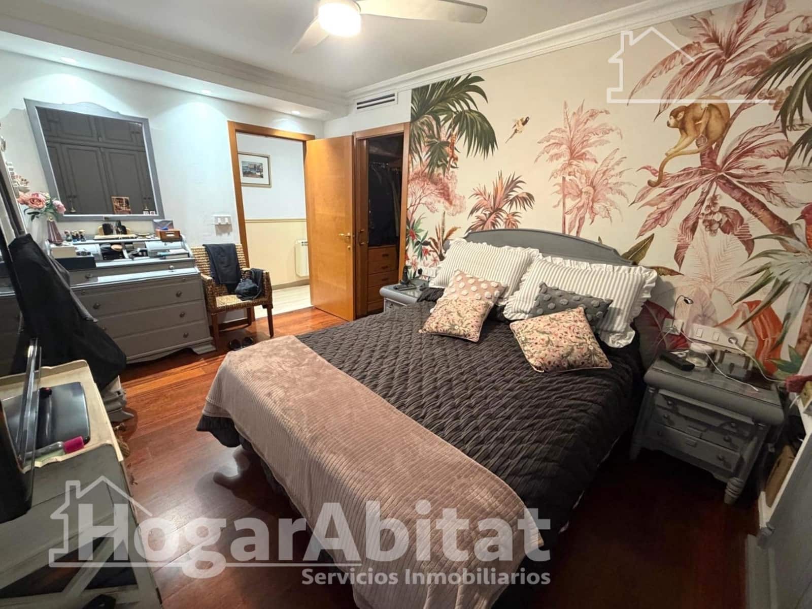 4 slaapkamer Flat te koop in Valencia stad met garage - € 500.000 (Ref: 9962756)