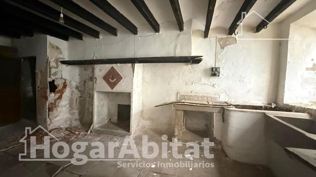 4 slaapkamer Huis te koop in Oliva met garage - € 170.000 (Ref: 9962767)
