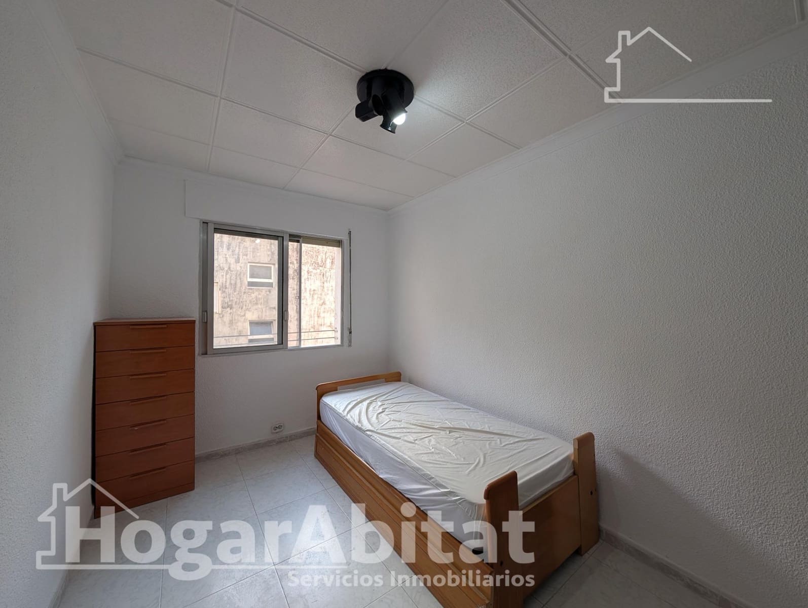 3 slaapkamer Flat te koop in Alicante stad - € 155.000 (Ref: 9965332)