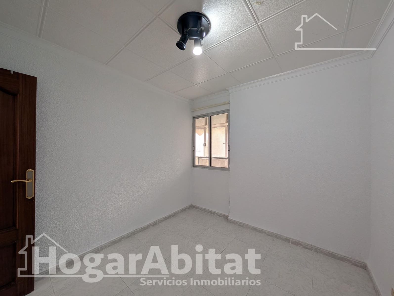 3 slaapkamer Flat te koop in Alicante stad - € 155.000 (Ref: 9965332)