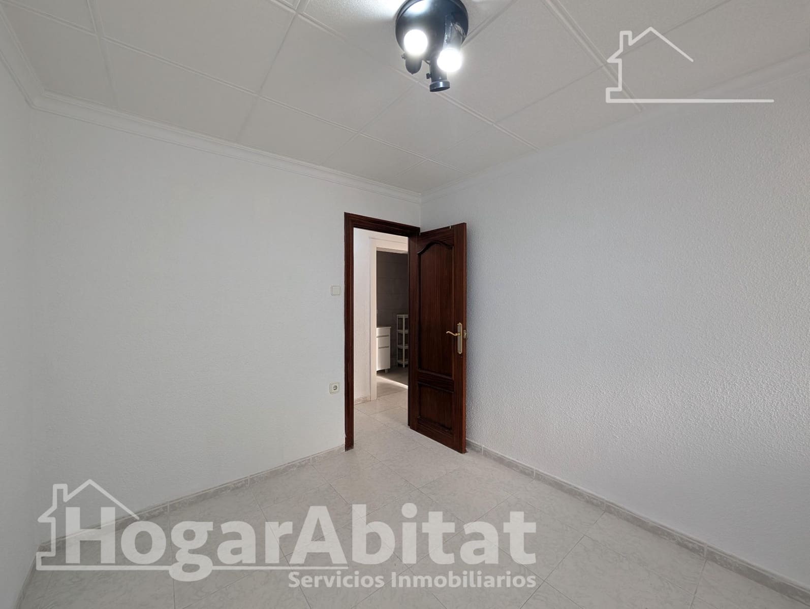 3 slaapkamer Flat te koop in Alicante stad - € 155.000 (Ref: 9965332)
