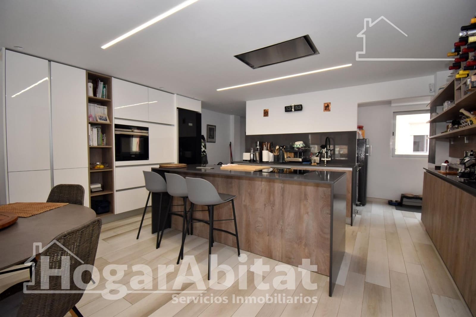 3 soveværelse Lejlighed til salg i Castello de la Plana - € 245.000 (Ref: 9966698)