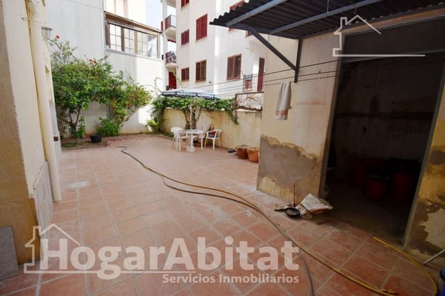 6 bedroom Terraced Villa for sale in Oropesa  - € 280,000 (Ref: 9970643)