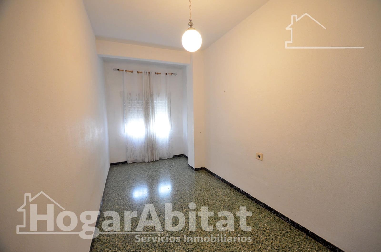 4 bedroom Flat for sale in San Vicente / Sant Vicent del Raspeig - € 240,000 (Ref: 9973365)