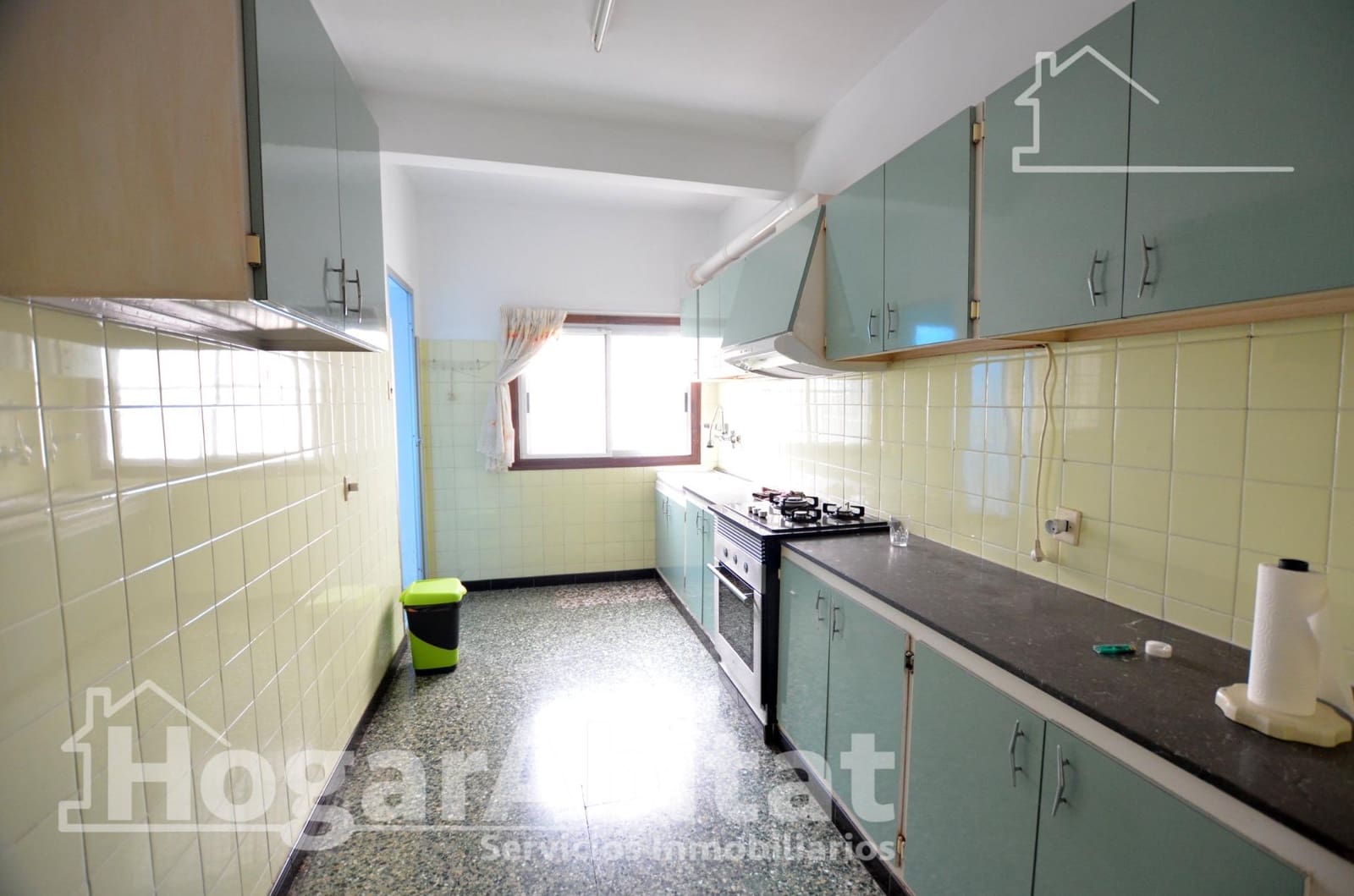 4 bedroom Flat for sale in San Vicente / Sant Vicent del Raspeig - € 240,000 (Ref: 9973365)