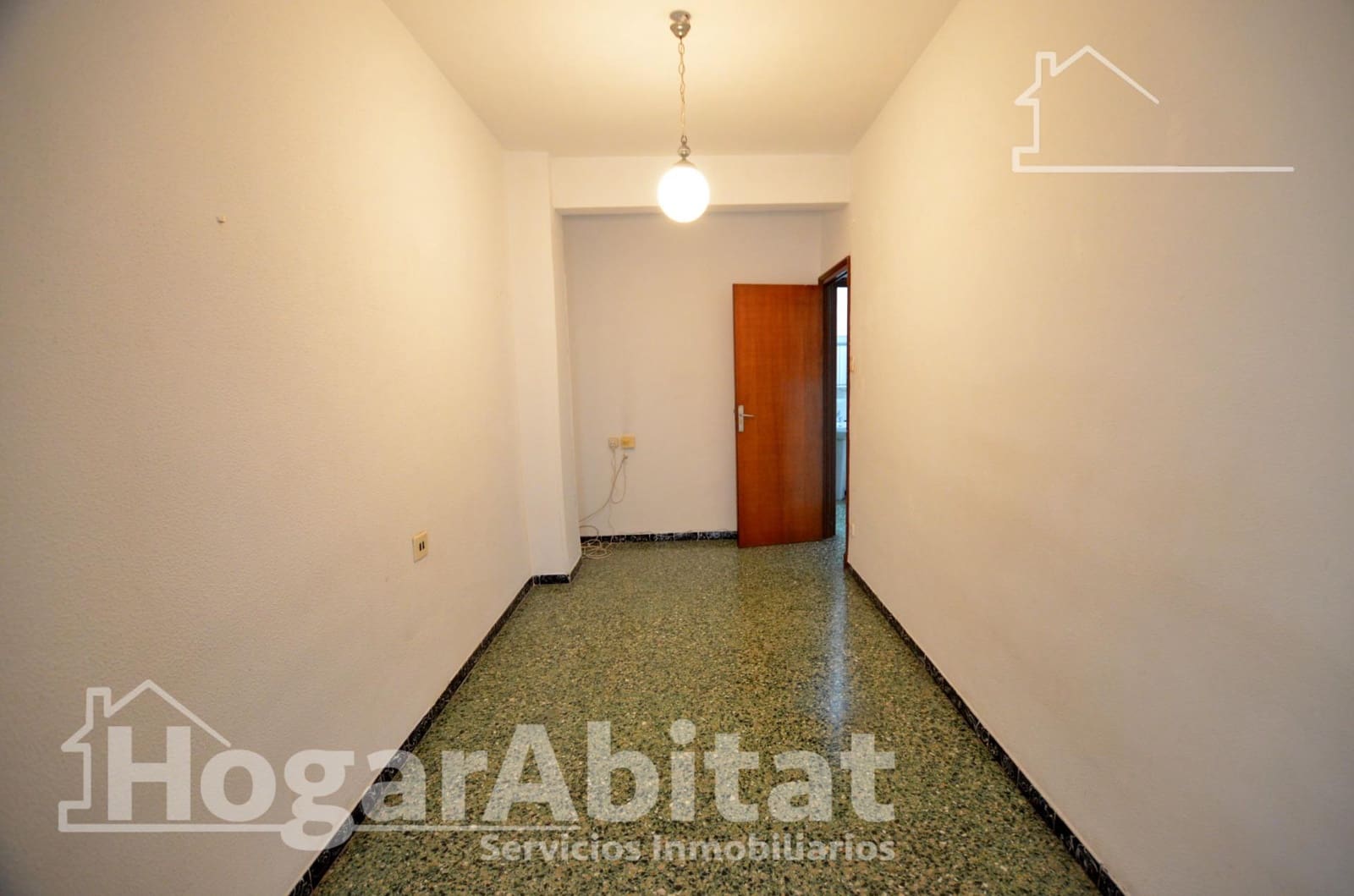 4 bedroom Flat for sale in San Vicente / Sant Vicent del Raspeig - € 240,000 (Ref: 9973365)