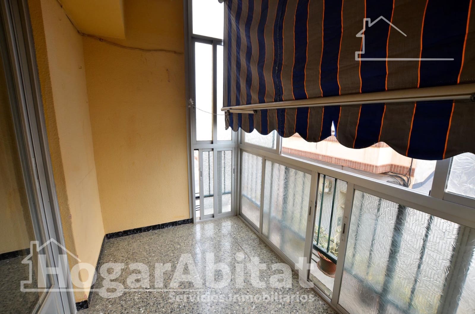 4 bedroom Flat for sale in San Vicente / Sant Vicent del Raspeig - € 240,000 (Ref: 9973365)