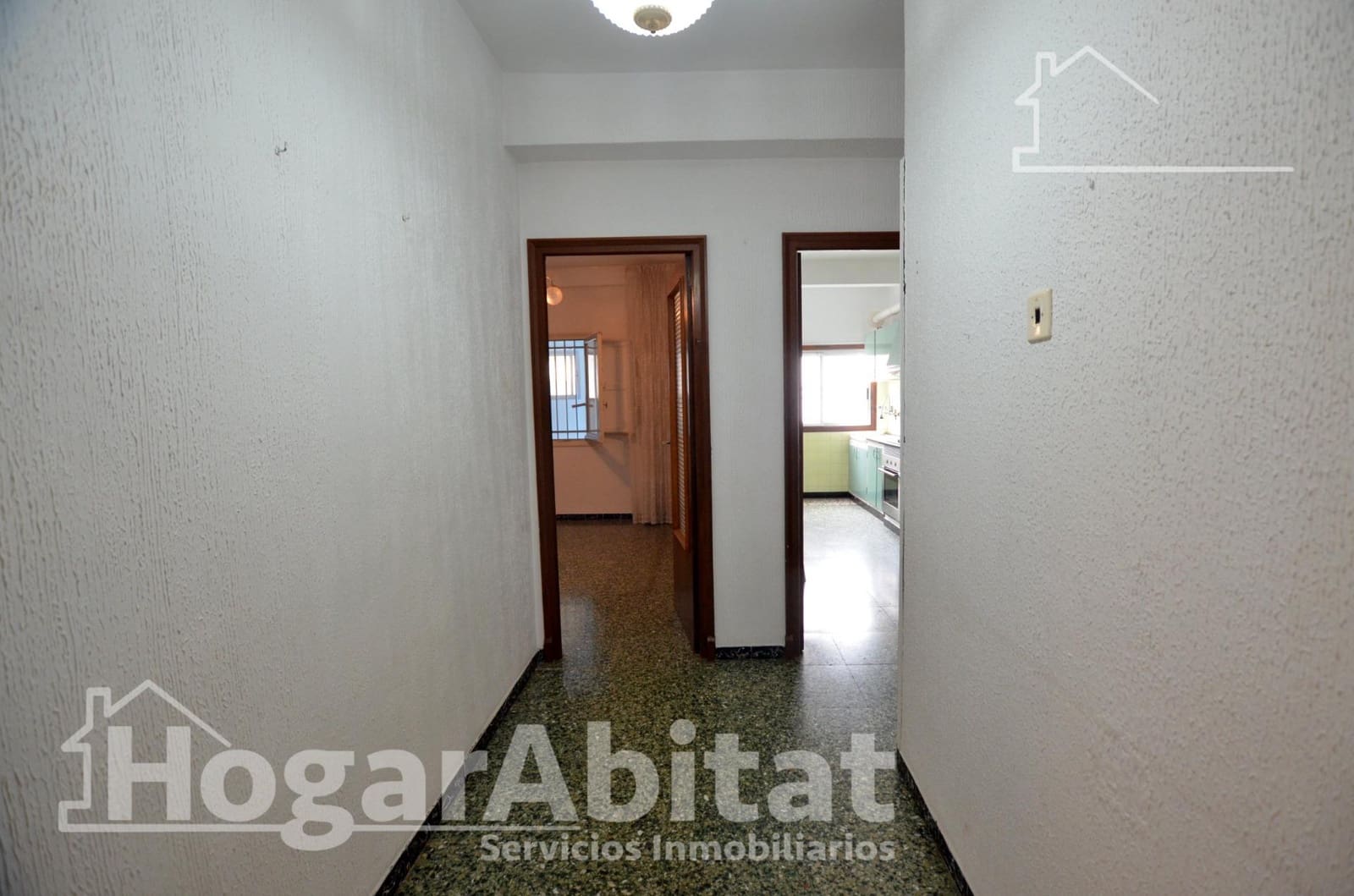 4 bedroom Flat for sale in San Vicente / Sant Vicent del Raspeig - € 240,000 (Ref: 9973365)