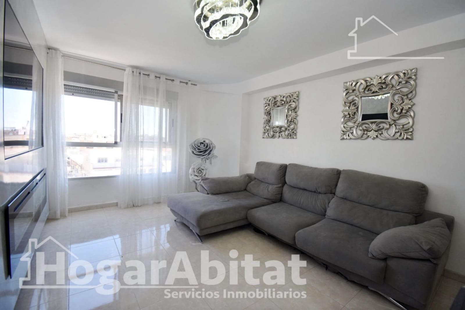 3 bedroom Flat for sale in Castello de la Plana - € 89,000 (Ref: 9975480)