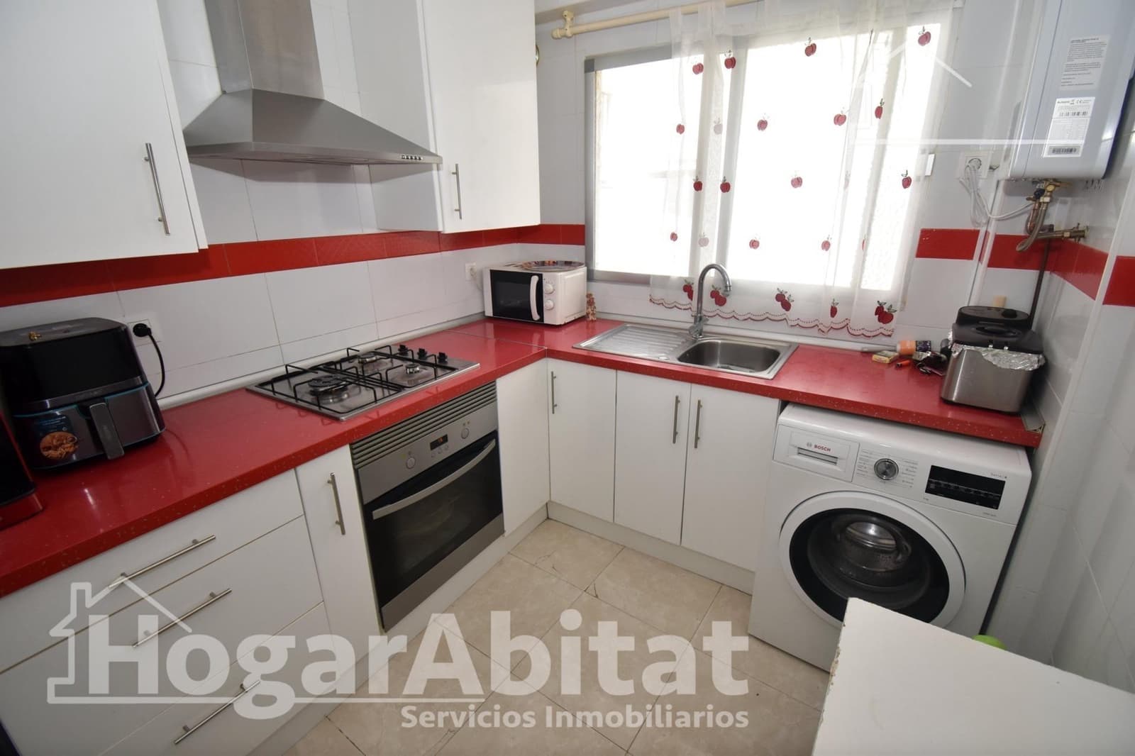 3 bedroom Flat for sale in Castello de la Plana - € 89,000 (Ref: 9975480)