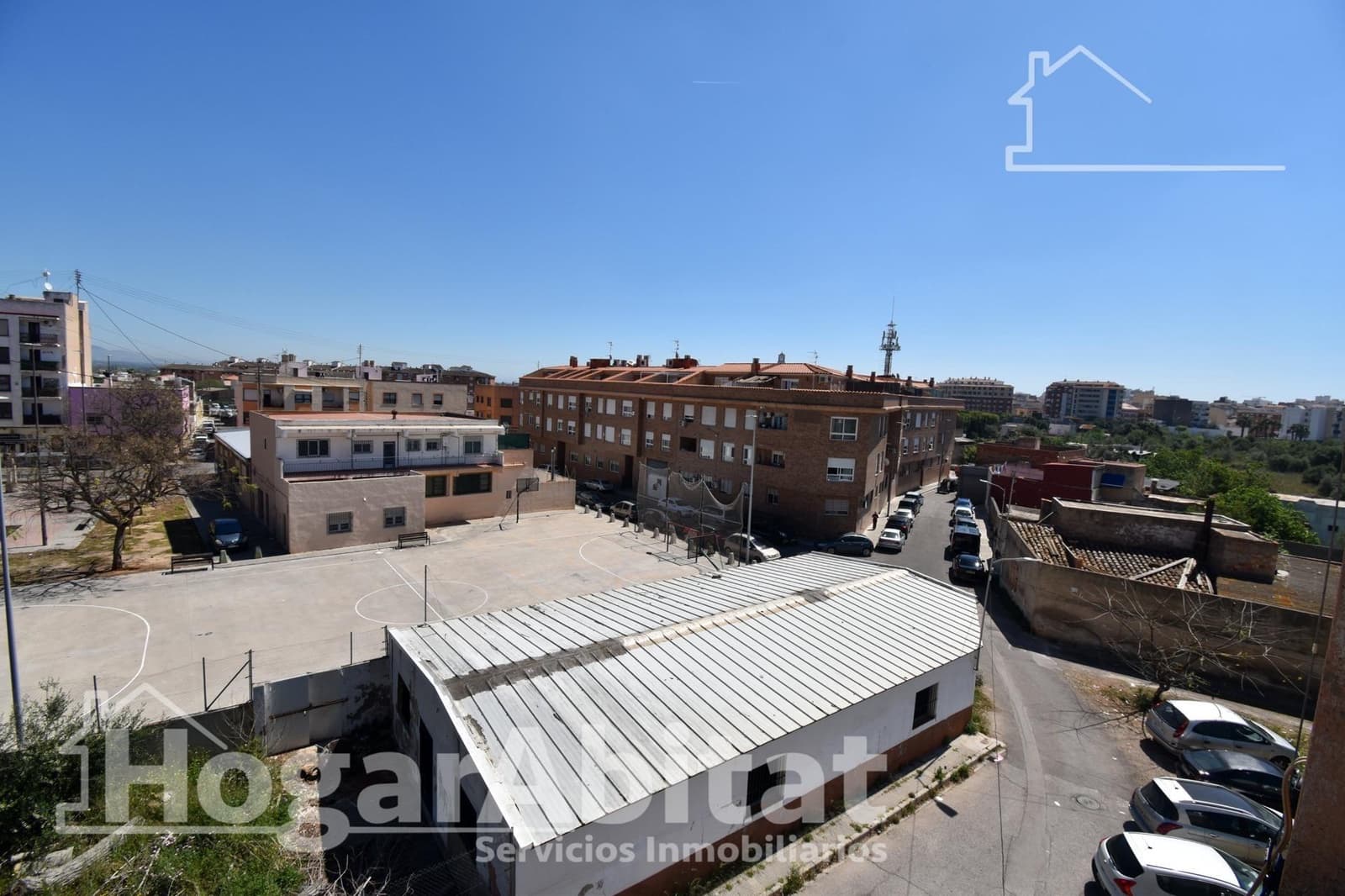 3 bedroom Flat for sale in Castello de la Plana - € 89,000 (Ref: 9975480)